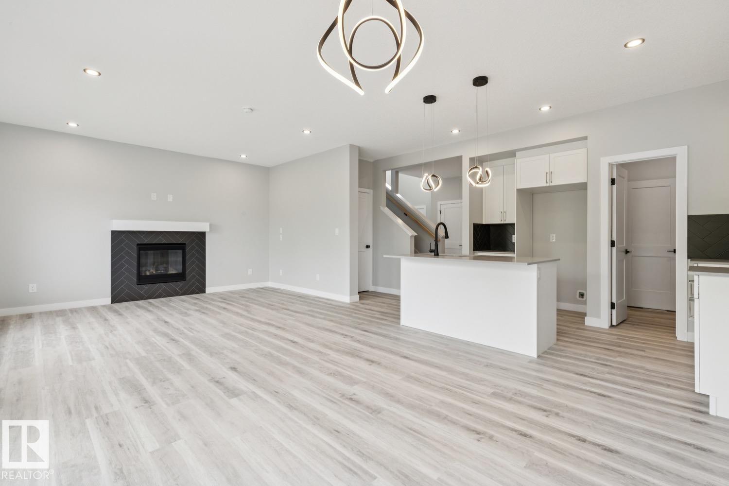 36 Maple CR - Image 18