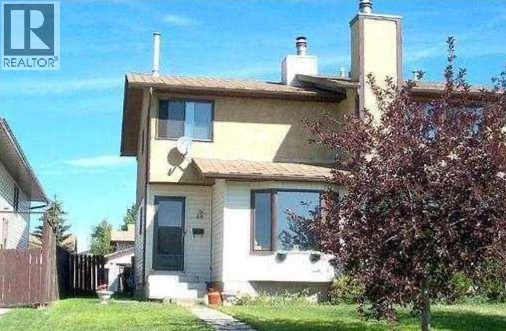 68 Falconridge Close NE - 1