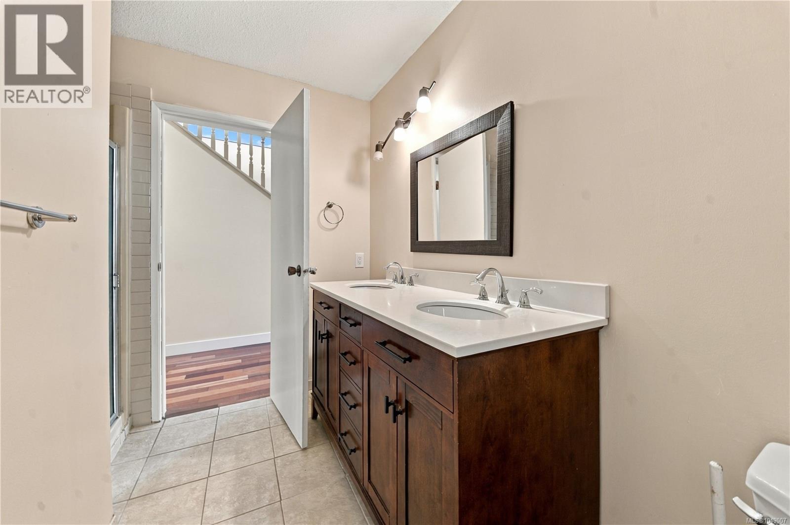 200 Kingfisher Pl - Image 15
