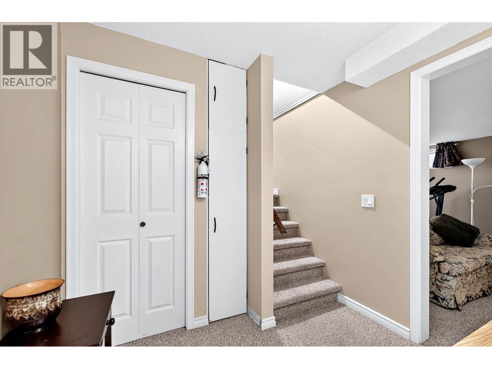 #8 1770 Glenwood Drive - 35