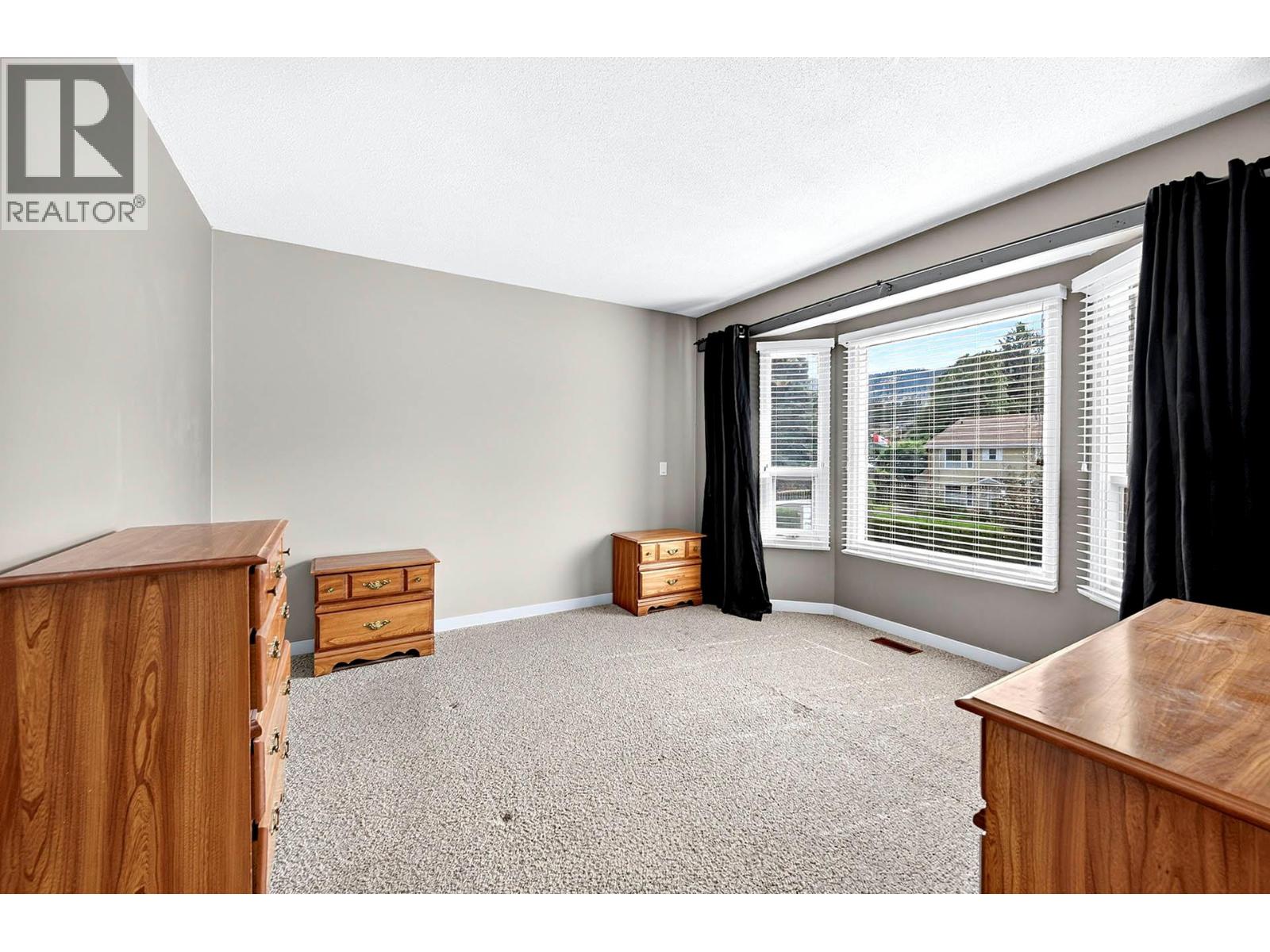 #8 1770 Glenwood Drive - 23