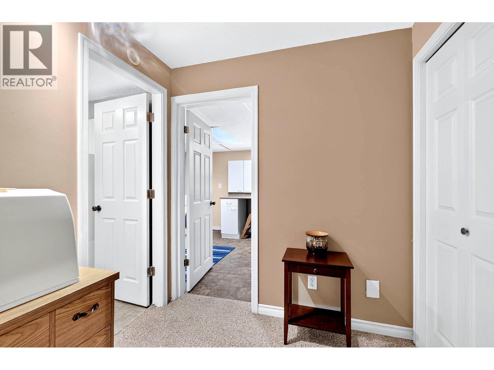 #8 1770 Glenwood Drive - 40