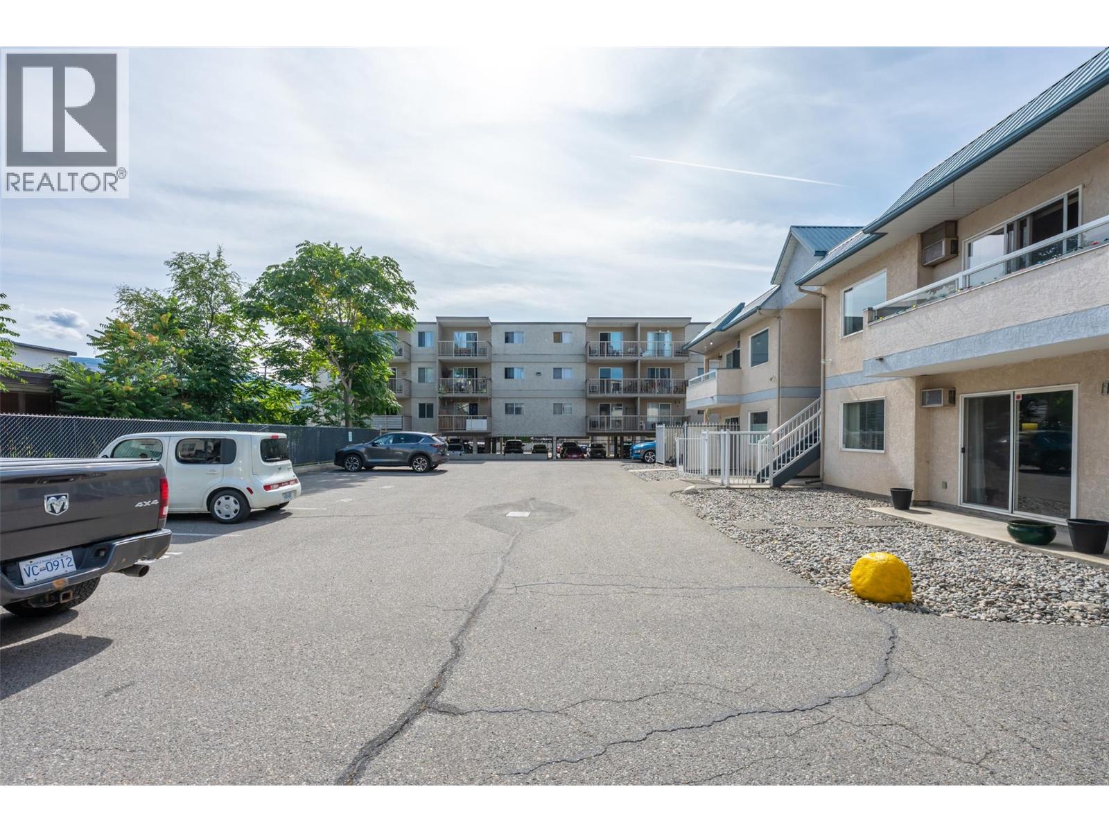 #103 872 Fairview Road - 17