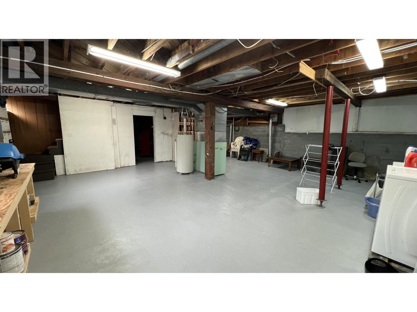 710 E 8TH AVENUE - Image 14