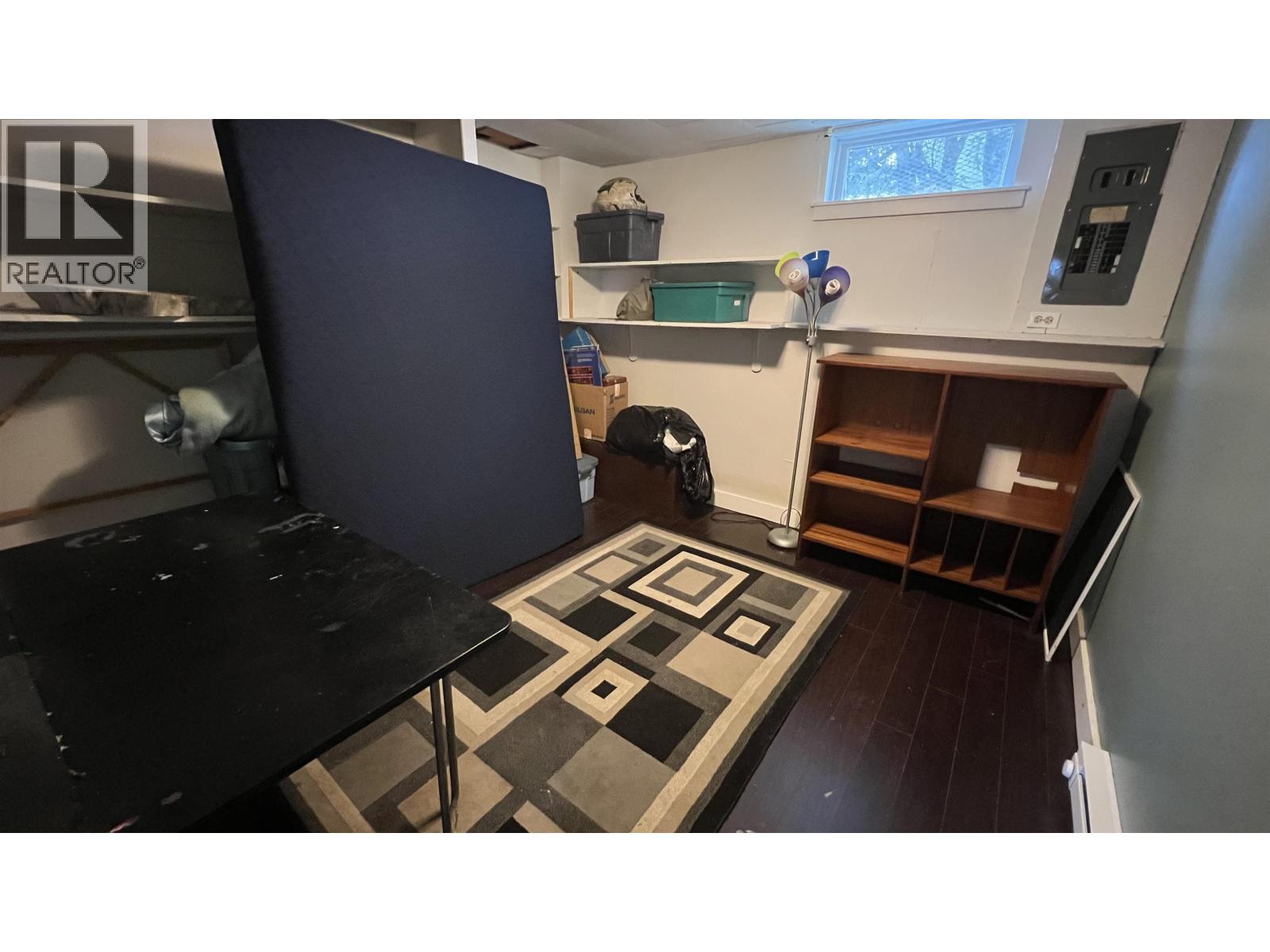 710 E 8TH AVENUE - 13