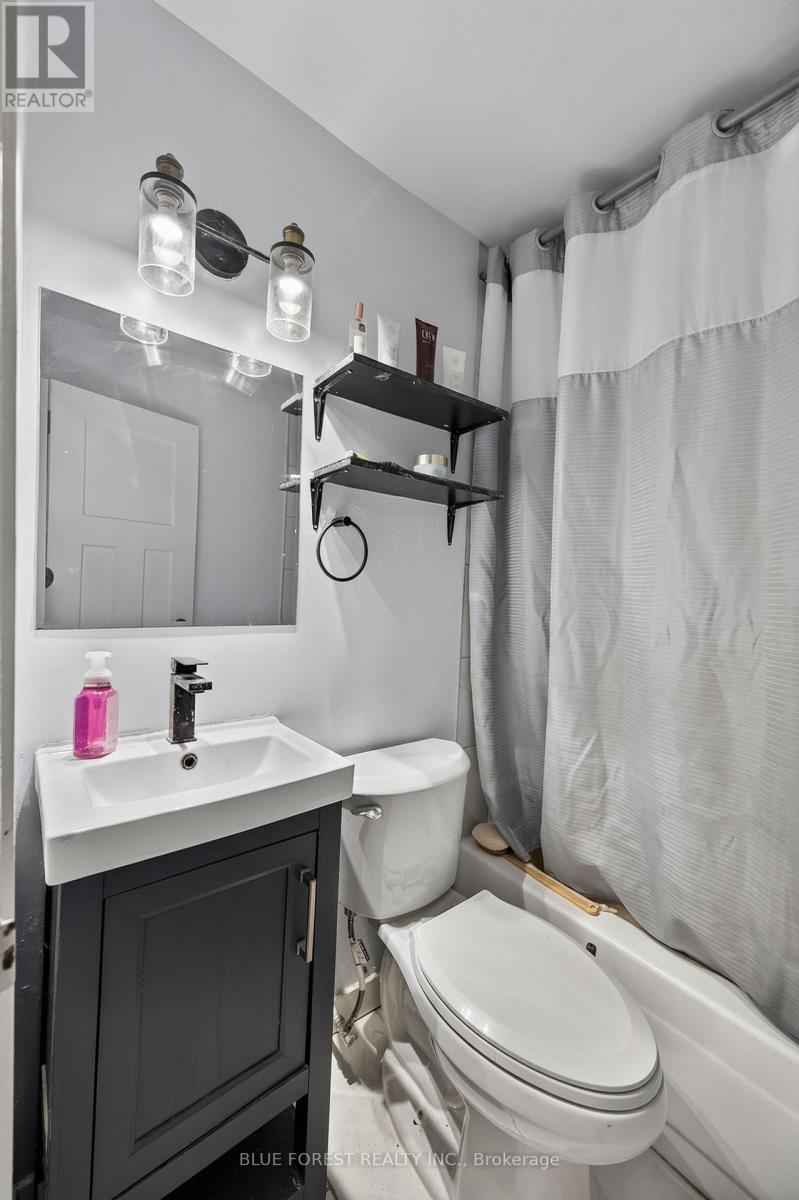 #112 1830 DUMONT STREET - Image 10