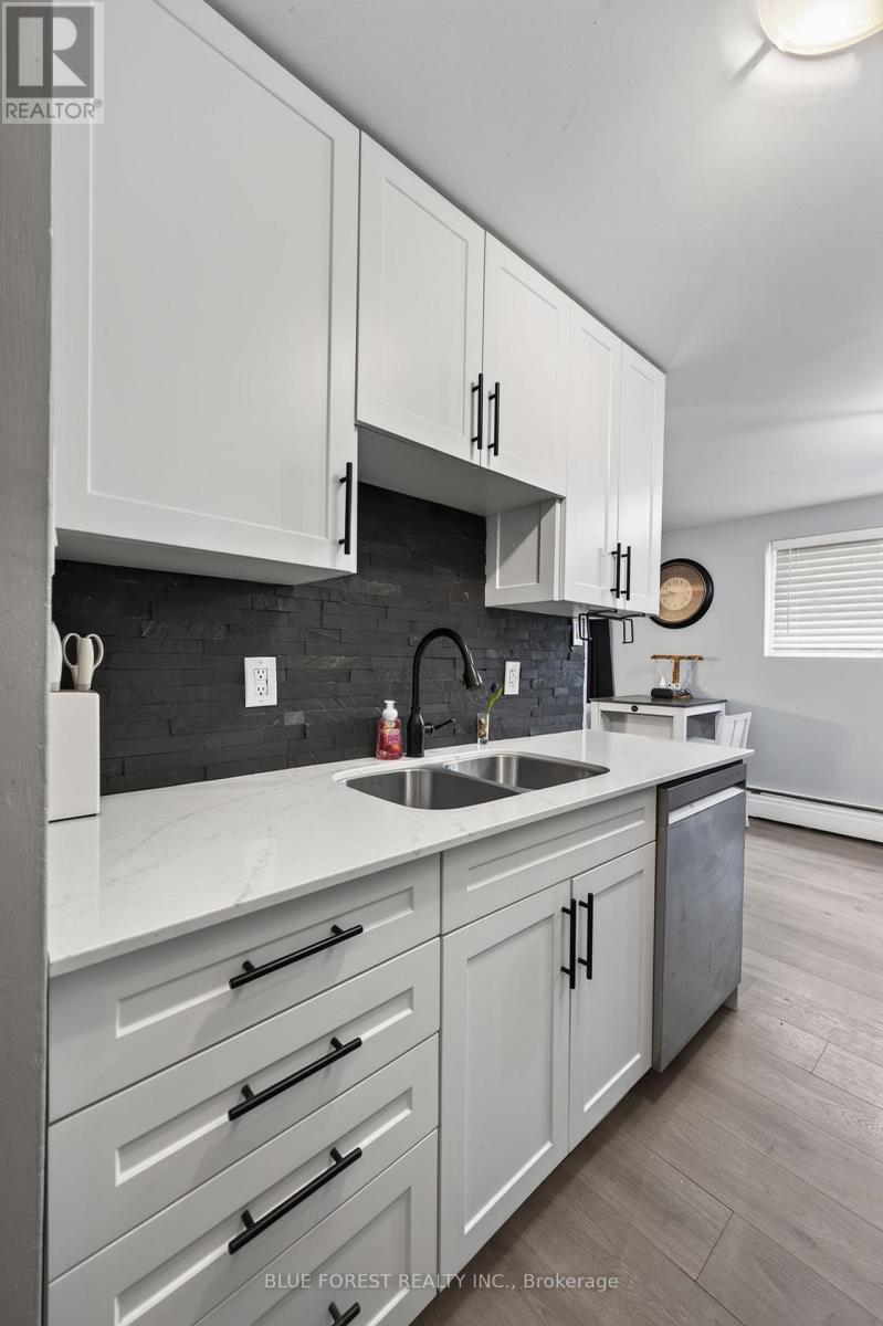 #112 1830 DUMONT STREET - 8
