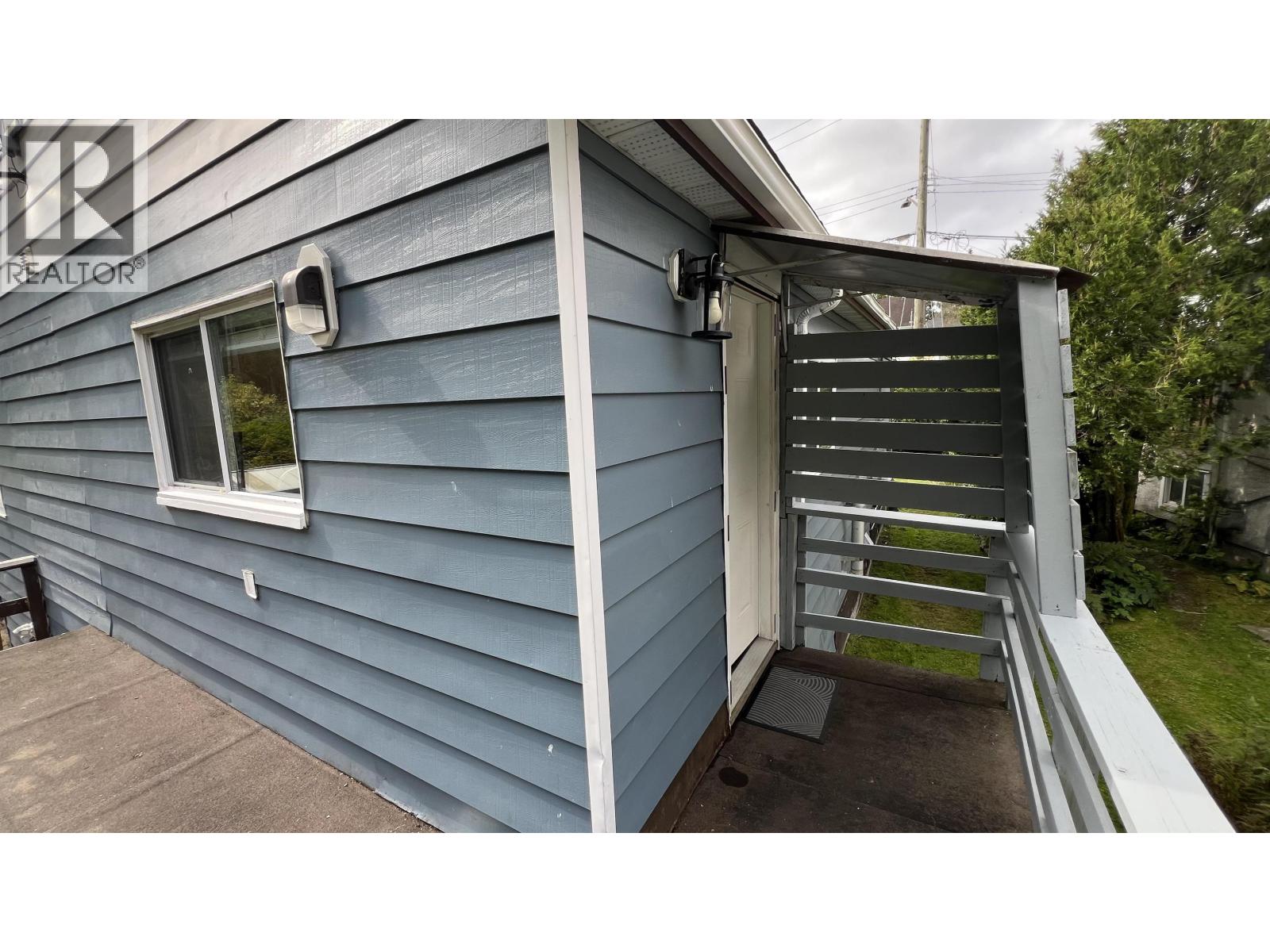 710 E 8TH AVENUE - Image 18