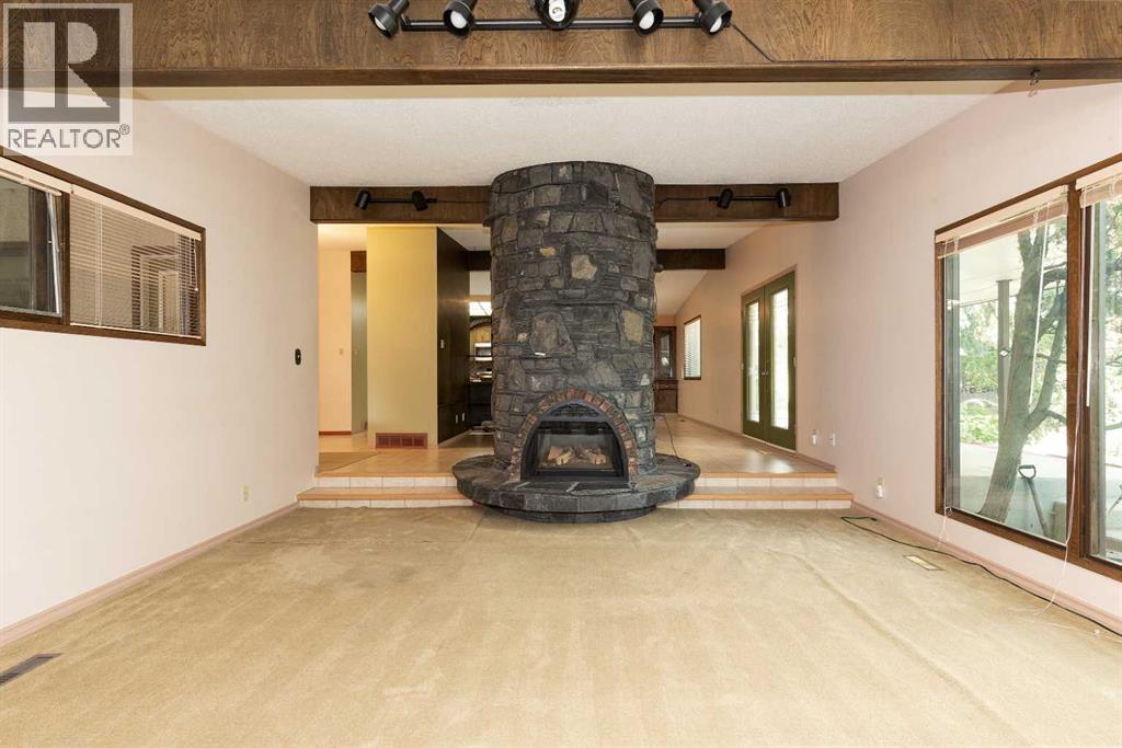 317 Laval Boulevard W, Lethbridge — photo 3