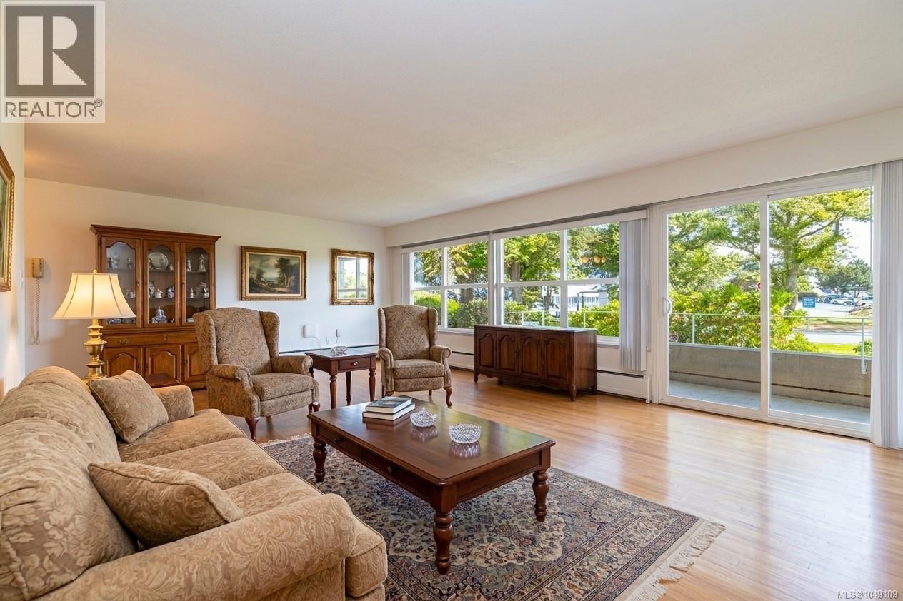 #102 1318 Beach Dr - 7