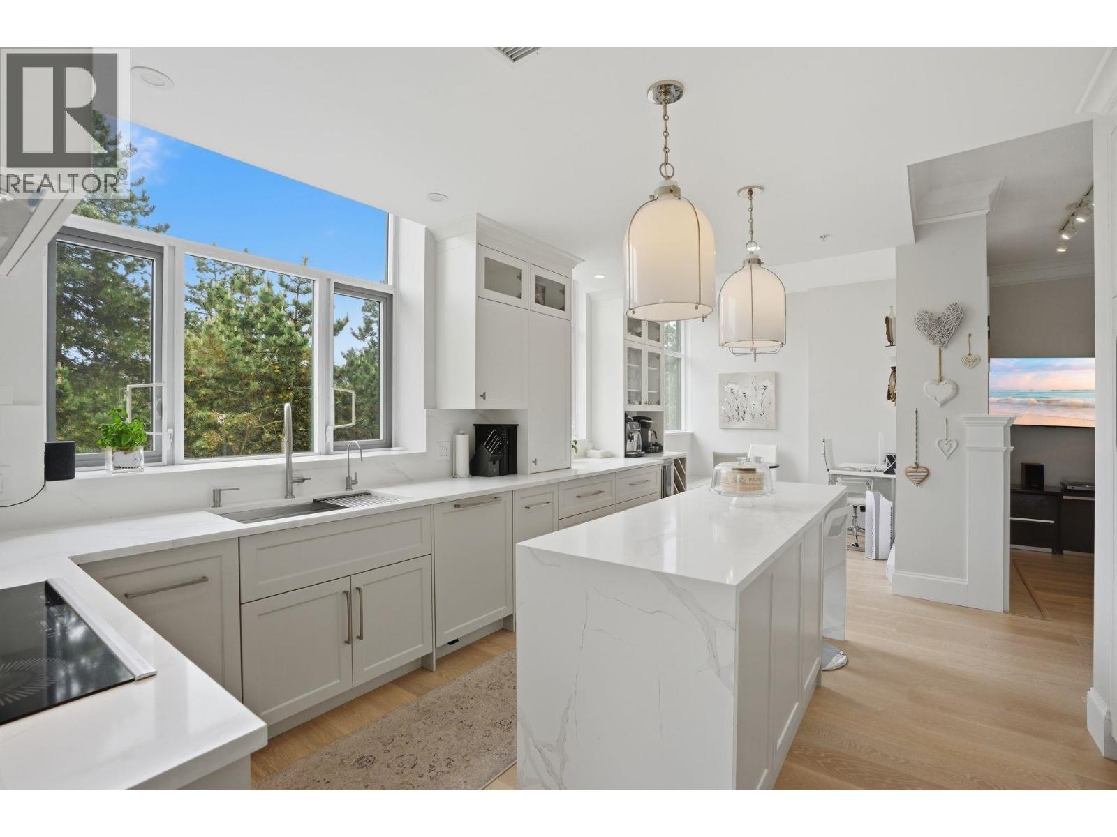 PH711 4759 VALLEY DRIVE, Vancouver