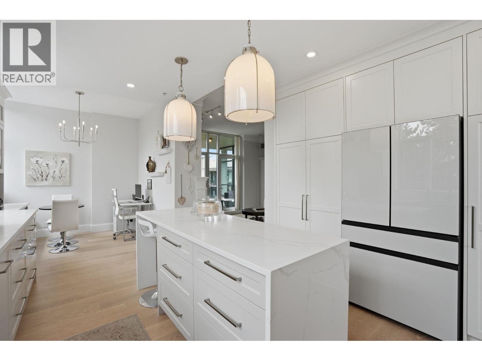 PH711 4759 VALLEY DRIVE, Vancouver