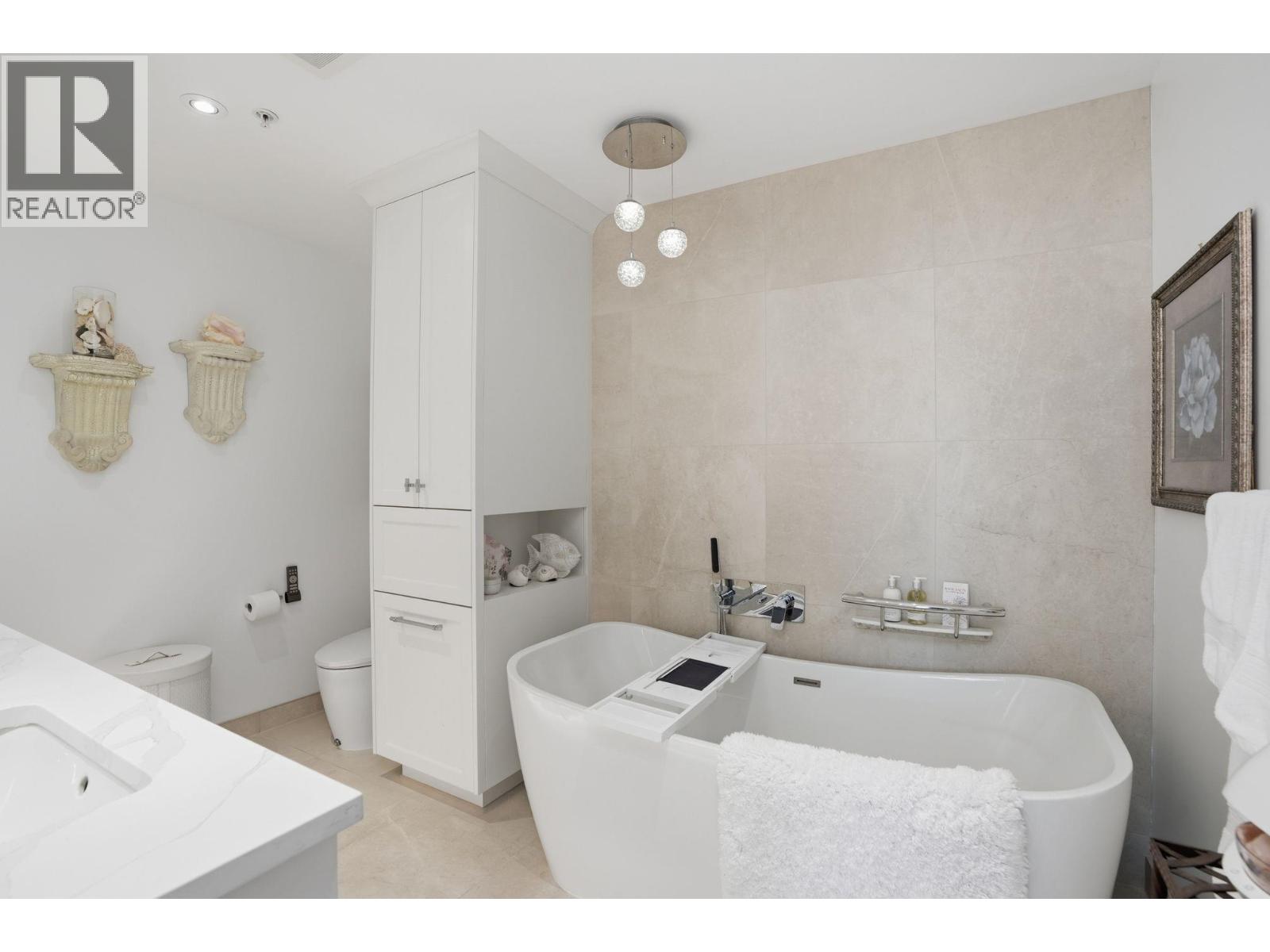 PH711 4759 VALLEY DRIVE, Vancouver