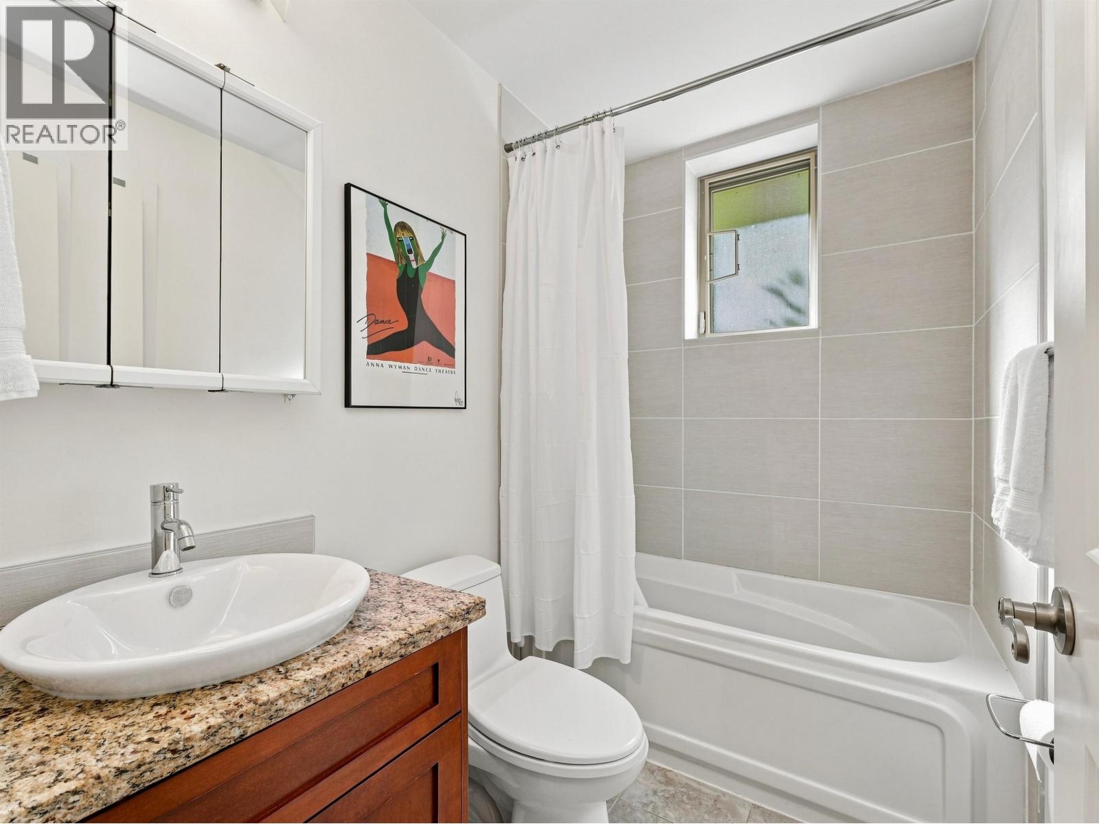 2425 LARCH STREET, Vancouver