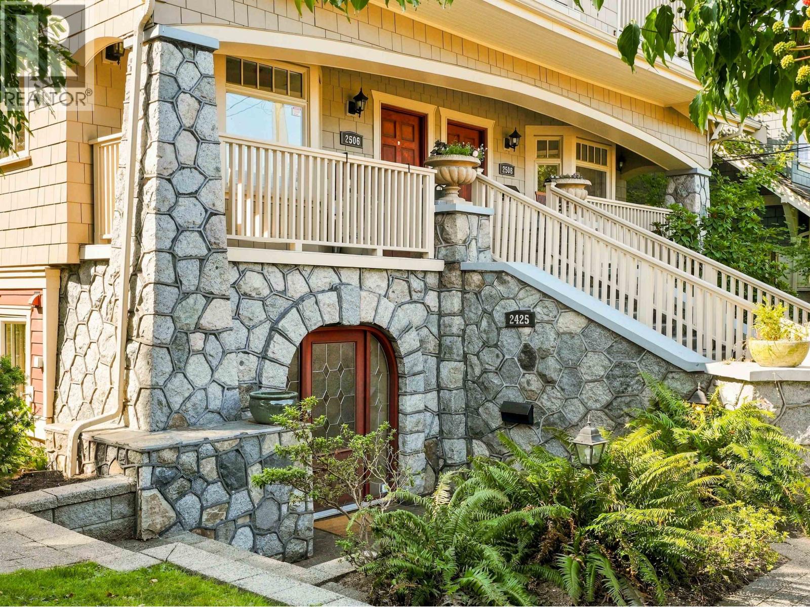 2425 LARCH STREET, Vancouver