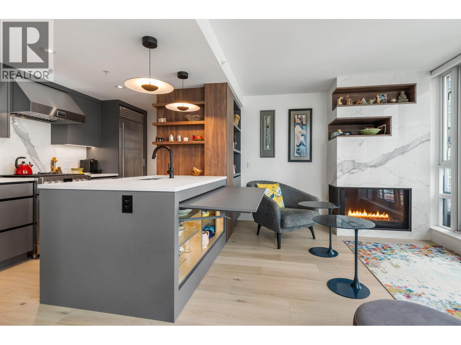 807 590 NICOLA STREET, Vancouver