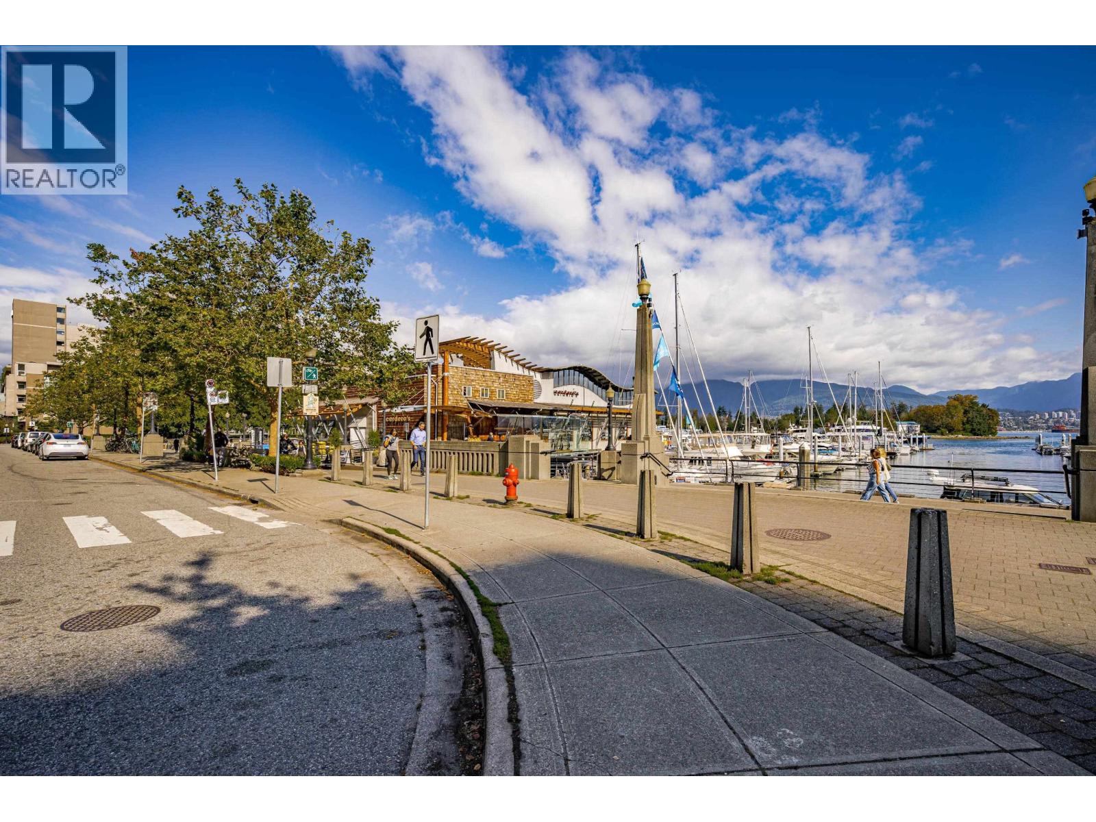 807 590 NICOLA STREET, Vancouver