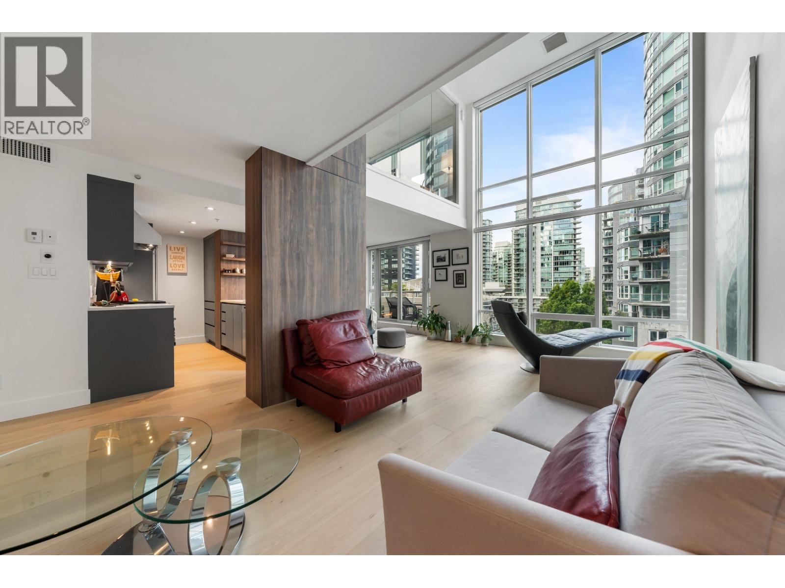 807 590 NICOLA STREET, Vancouver