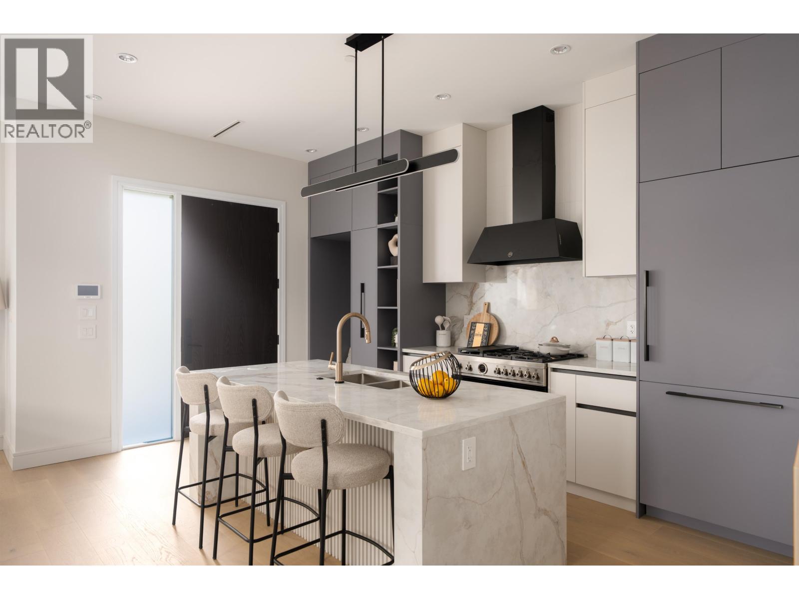 1 1450 E 30TH AVENUE, Vancouver