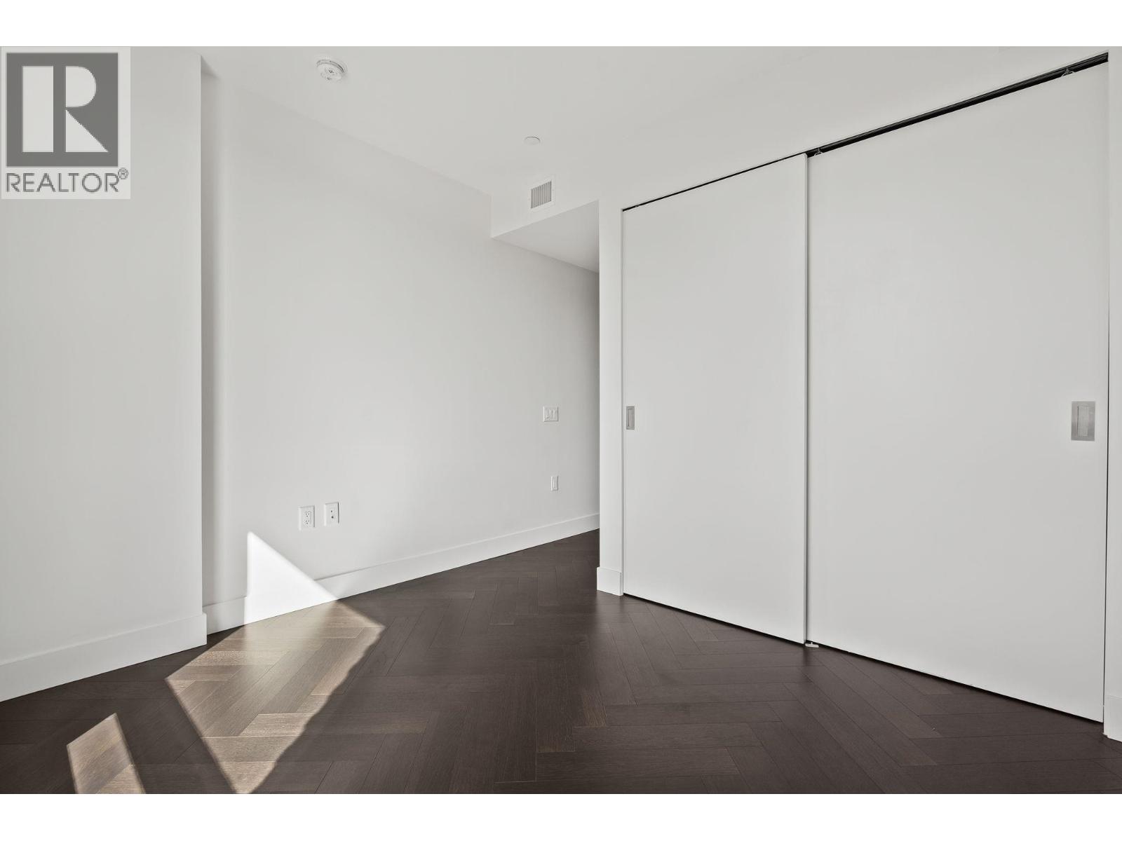 303 633 W KING EDWARD AVENUE, Vancouver
