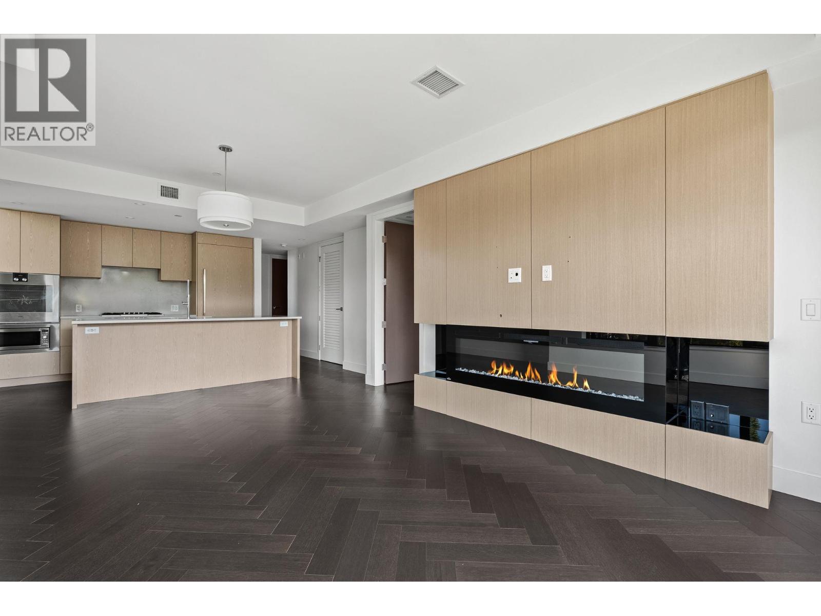303 633 W KING EDWARD AVENUE, Vancouver