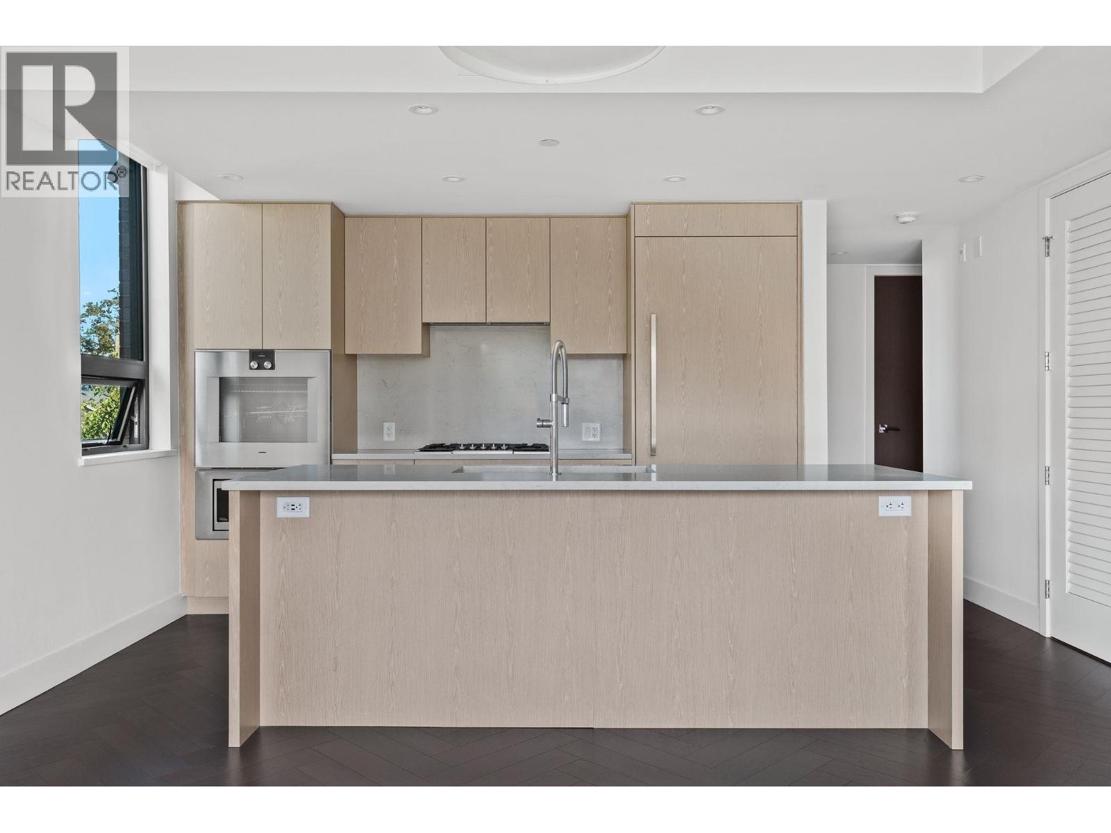 303 633 W KING EDWARD AVENUE, Vancouver
