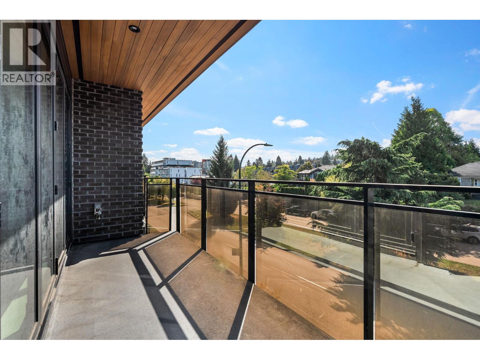 303 633 W KING EDWARD AVENUE, Vancouver