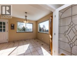 2094 Viewlynn Drive, North Vancouver, BC V7J2W8 Photo 21