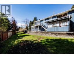 2094 Viewlynn Drive, North Vancouver, BC V7J2W8 Photo 25