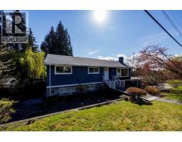 2094 Viewlynn Drive, North Vancouver, BC V7J2W8 Photo 40