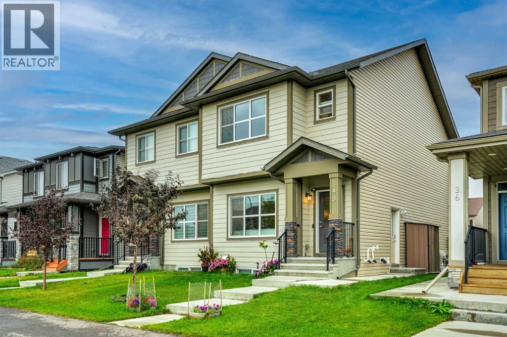 40 Cornerbrook Gate NE - 2