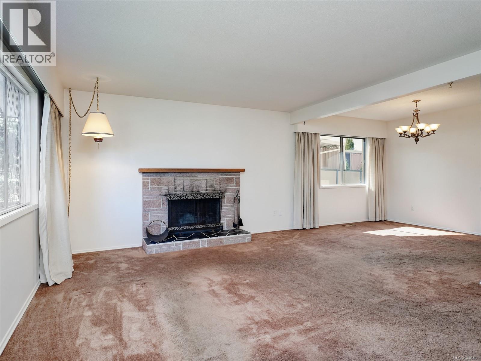 3116 Yew St - Image 4
