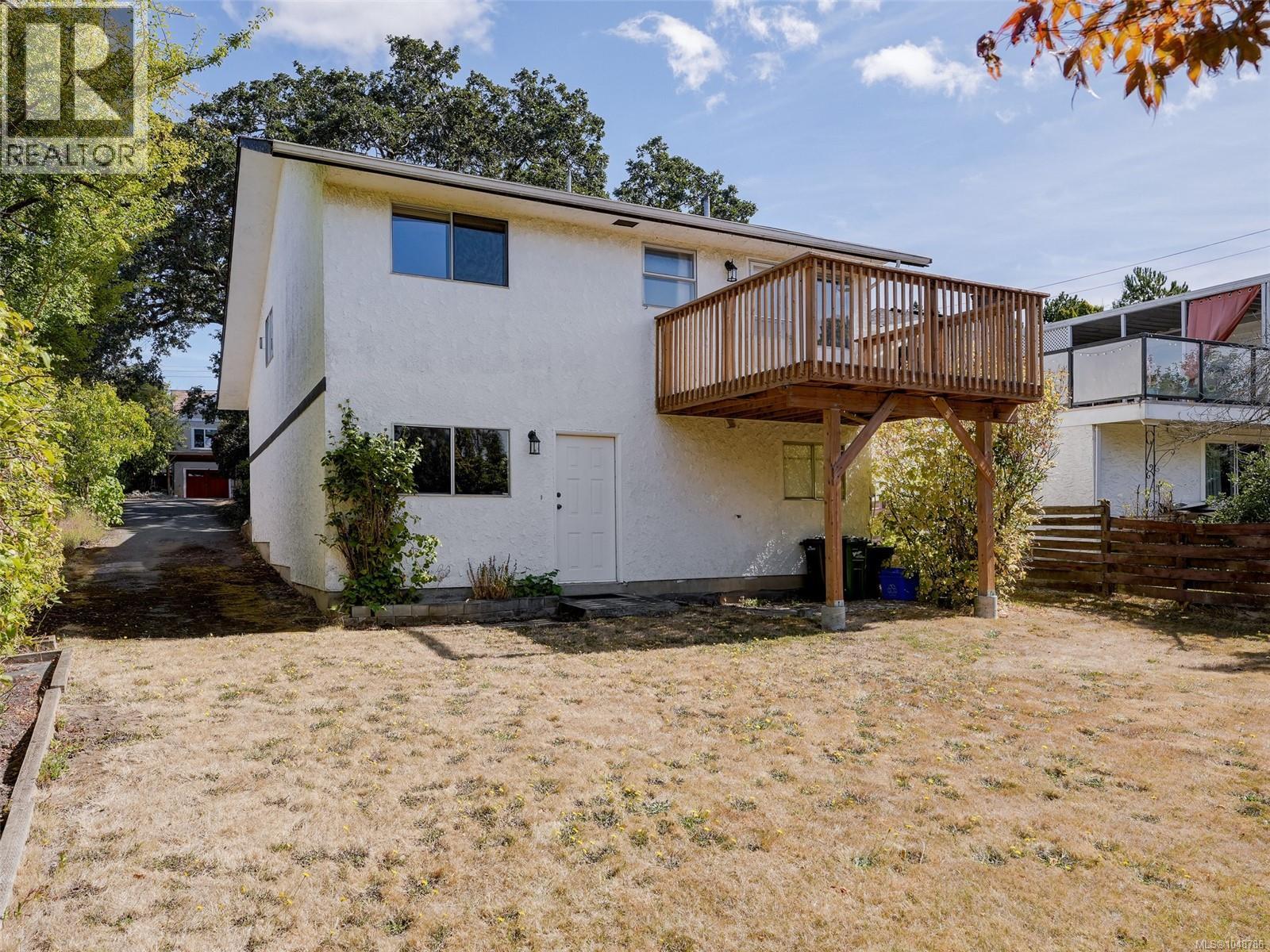 3116 Yew St - 21
