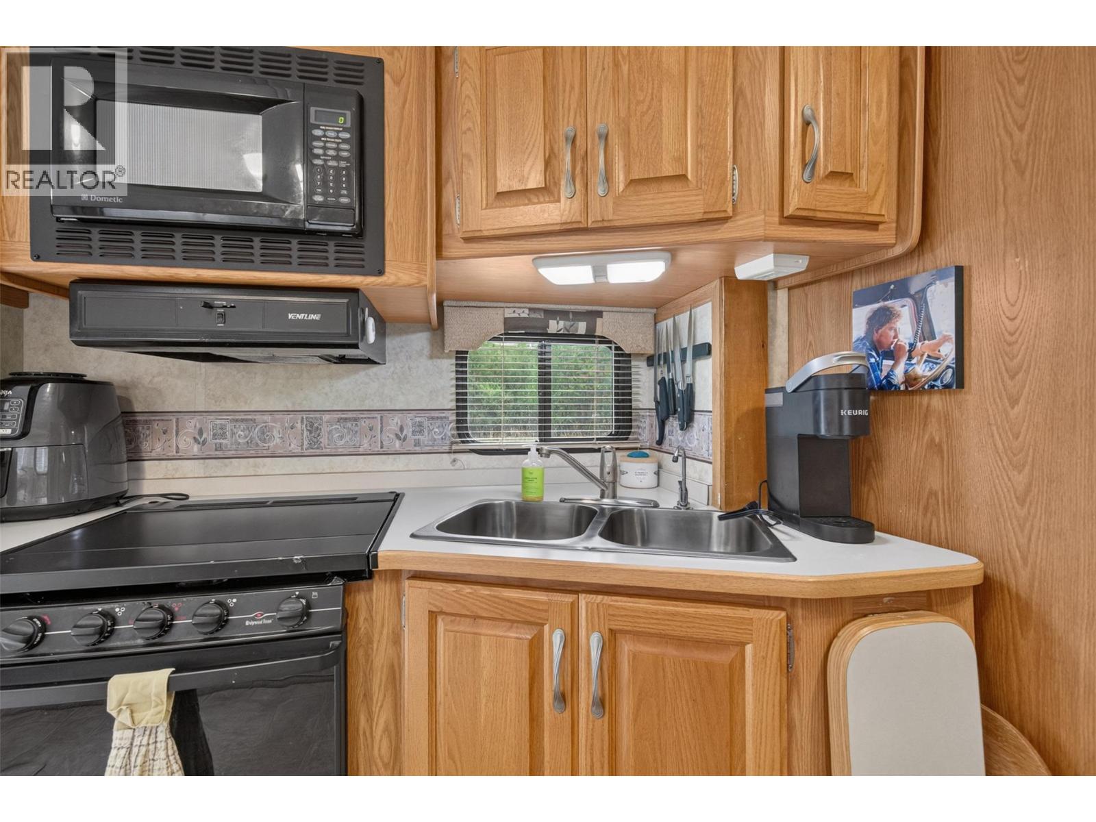 6853 Squilax-Anglemont Road Unit# 15, Magna Bay — photo 33