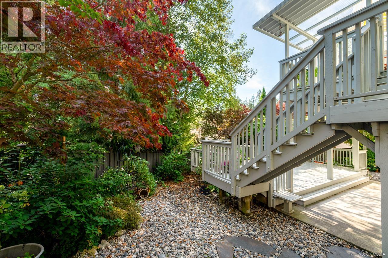 22 MAPLE COURT, Port Moody