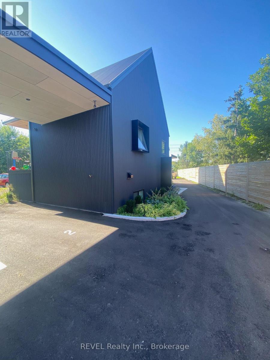 UNIT 2 - 5361 VALLEY WAY, Niagara Falls (Cherrywood) — photo 2