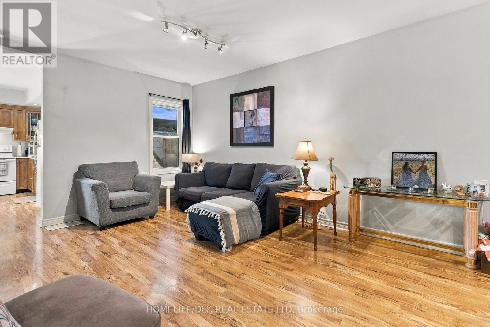 172 PEARL STREET W - 17