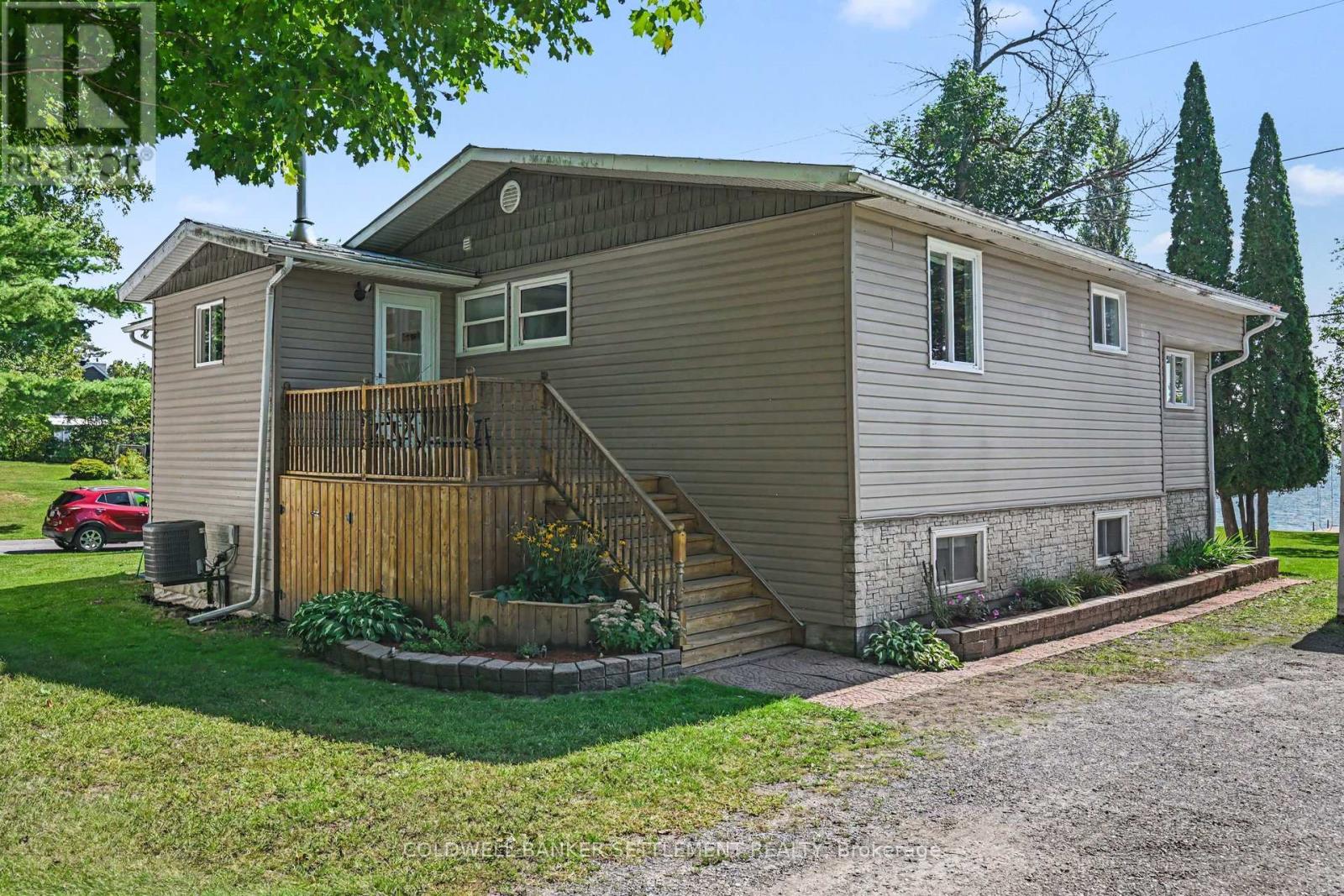 107 CHAMNEY SHORE ROAD - Image 32
