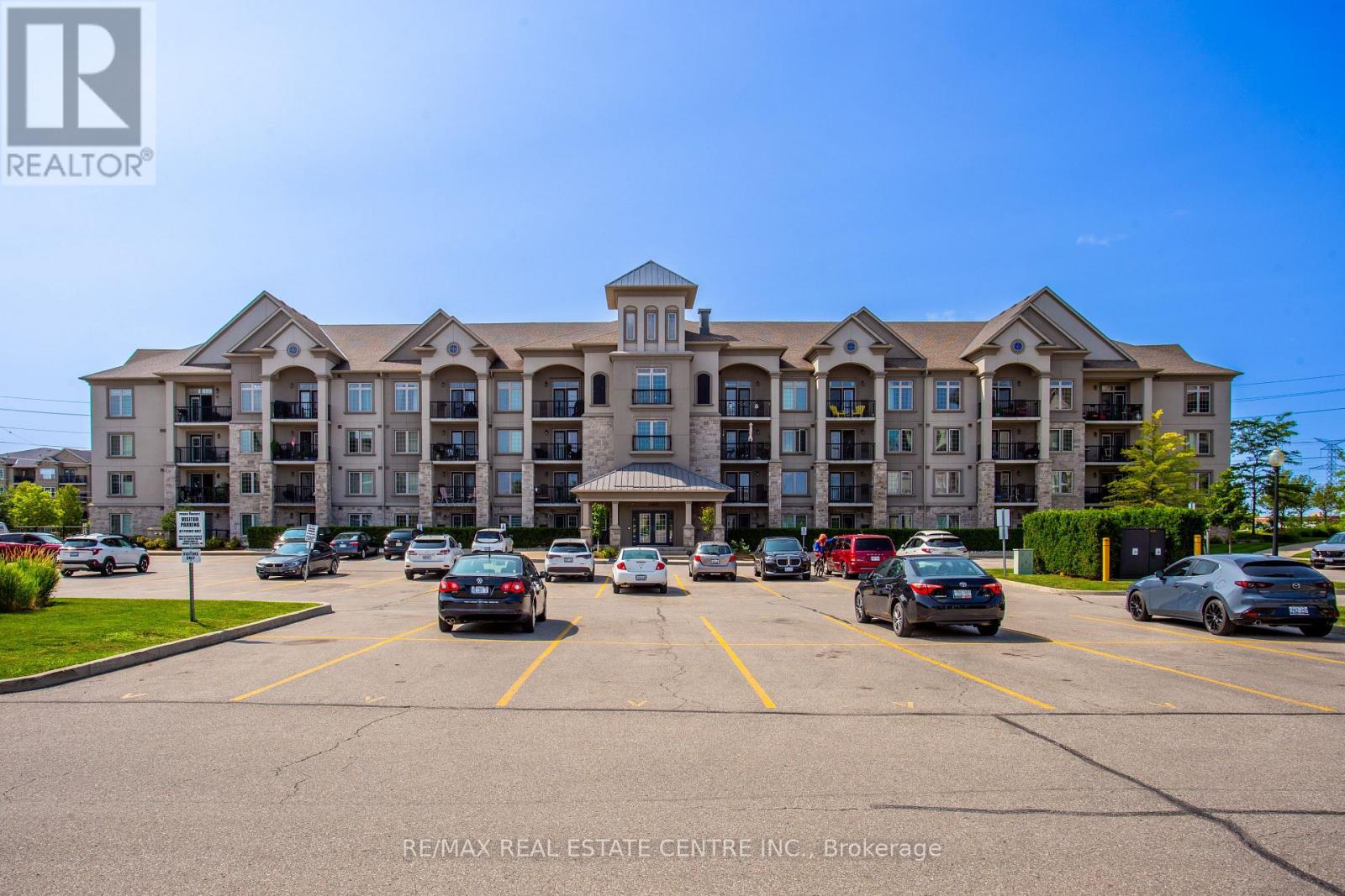 Photo of 1460 Main Street
