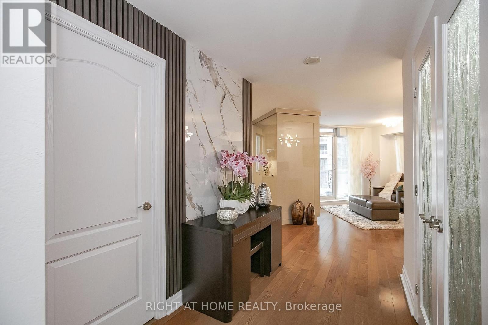 #217 2119 LAKE SHORE BOULEVARD W - 12