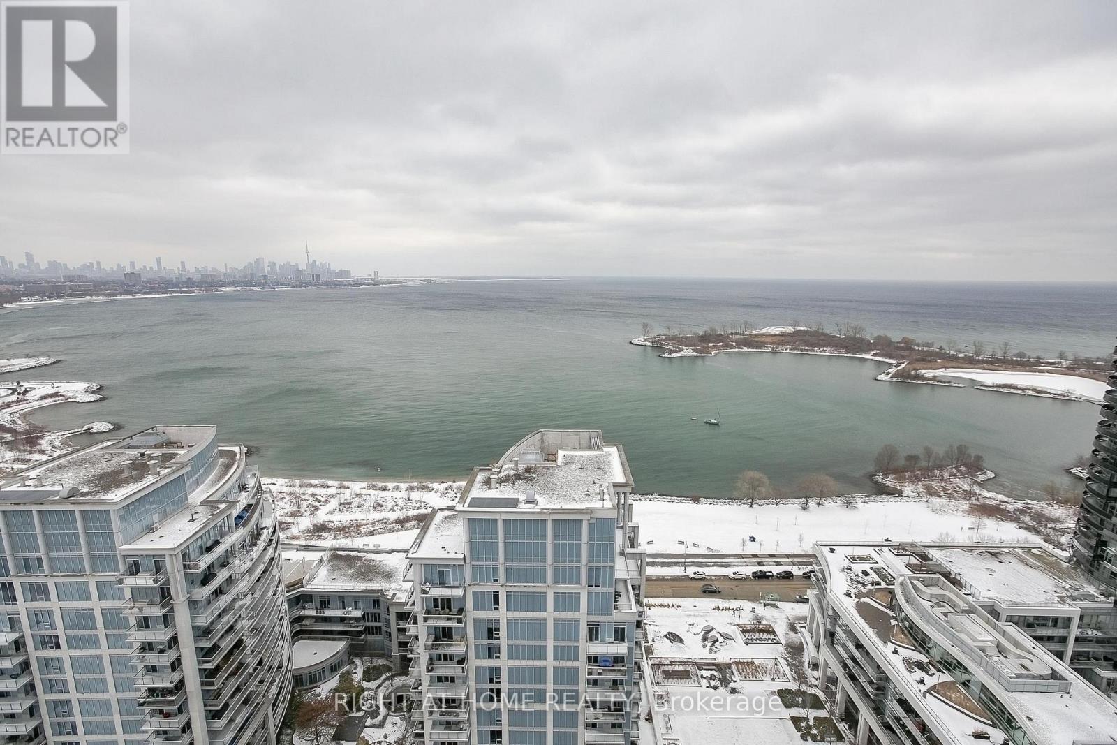 #217 2119 LAKE SHORE BOULEVARD W - Image 35