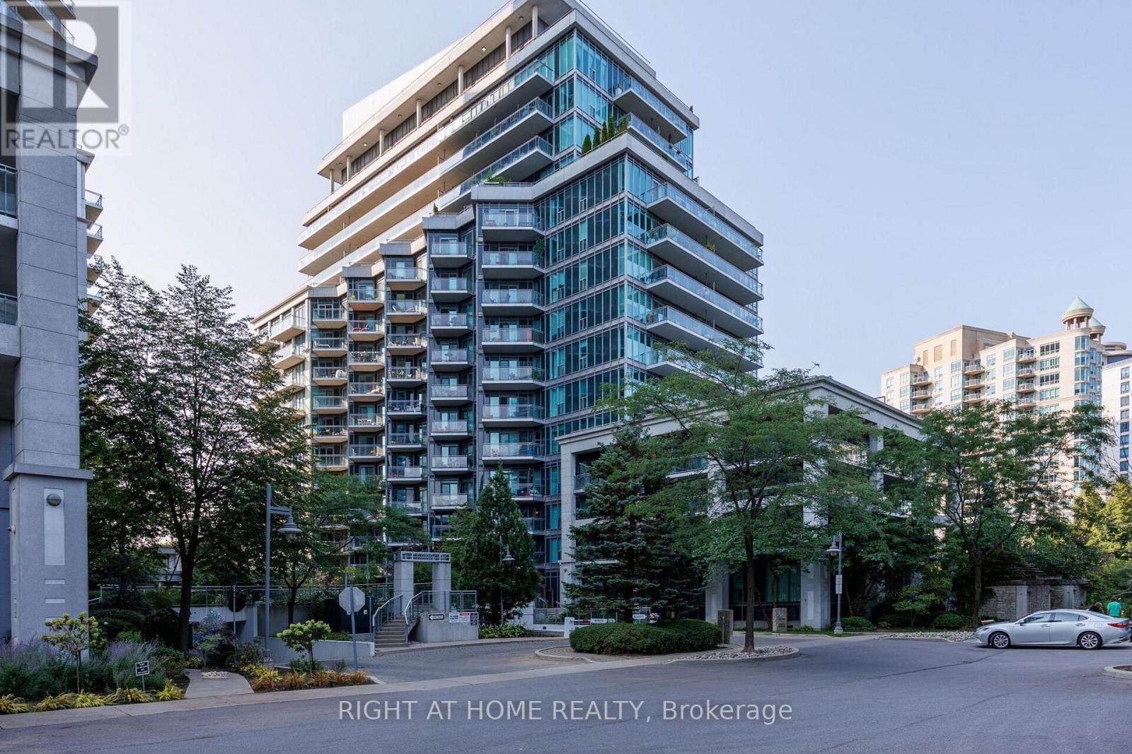 #217 2119 LAKE SHORE BOULEVARD W - 4