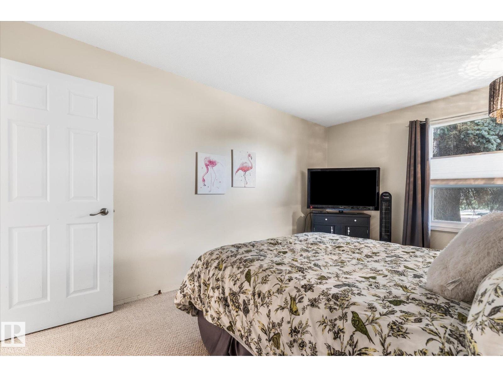16807 98 Avenue NW - 18