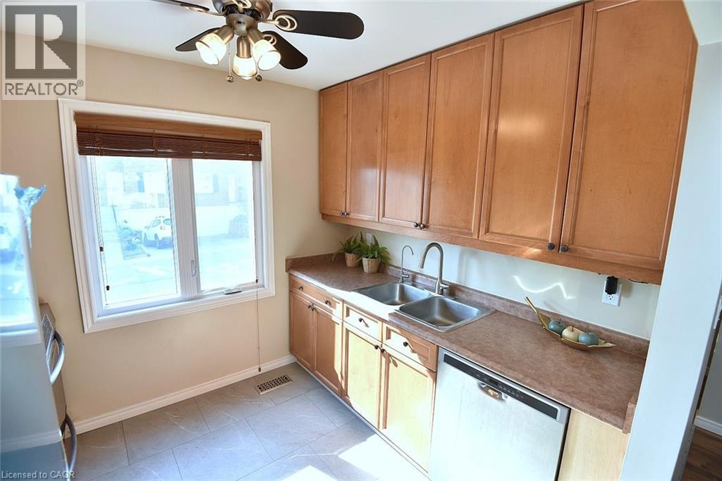 #4 299 LIMERIDGE Road - 13