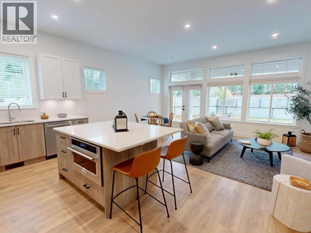 4078 SATURNA AVE, Powell River — photo 3