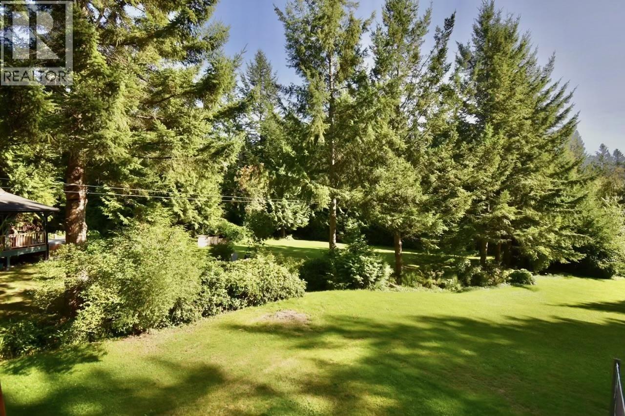 2703 ROBINSON ROAD, Roberts Creek