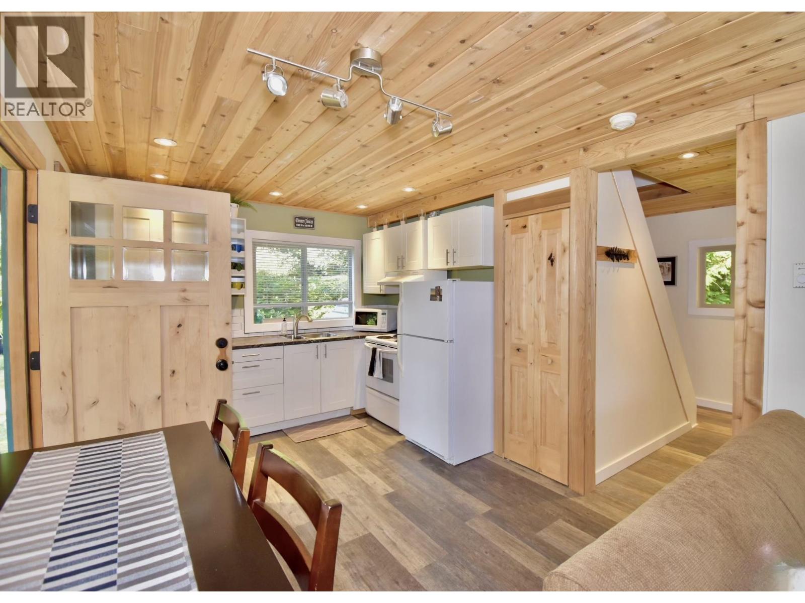 2703 ROBINSON ROAD, Roberts Creek