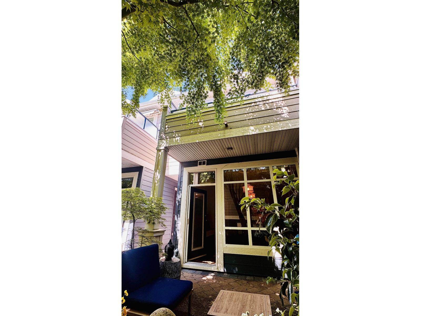 3 15161 PROSPECT AVENUE, White Rock
