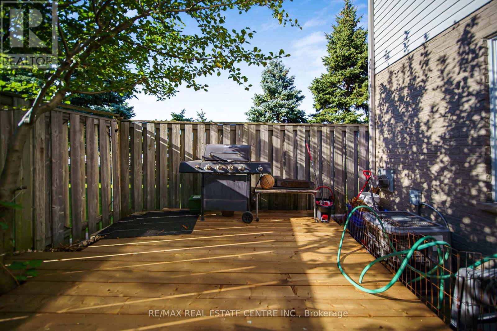 #1 800 PARAMOUNT DRIVE - Image 38