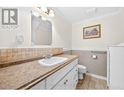 1 Captain Tenbrock Terrace, St  Catharines, ON L2W1B2 Photo 45